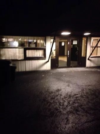 Eknes Svommehall