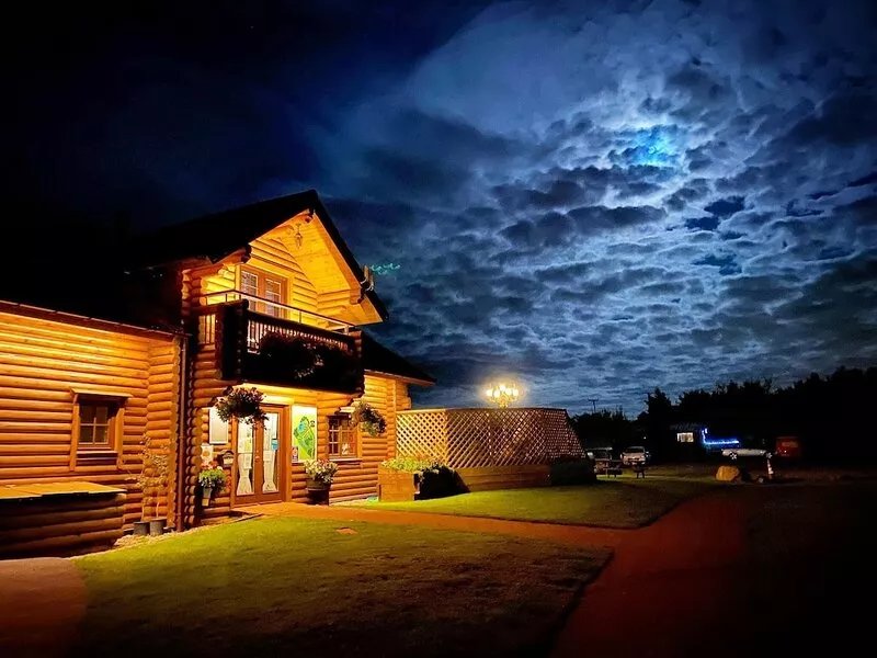 Beautiful lodge with hot tub in the heart of the Northumberland countryside