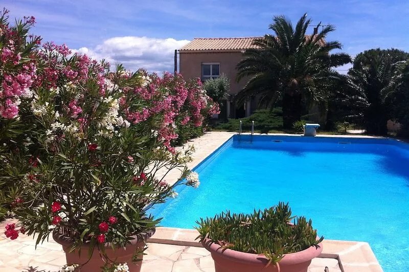 La Belle Scribote - Waterside Villa With Magnificent Views Of Étang And Sète