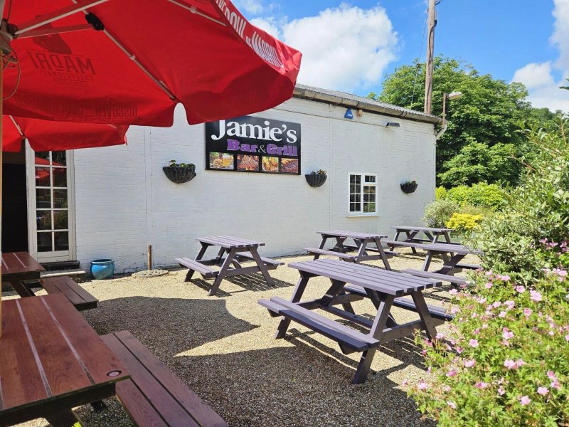 Jamie’s Bar & Grill
