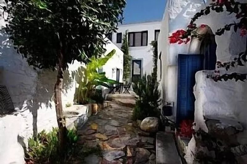 A Three Bedroom House Combining The Best Of A Traditional Greek House With Moder