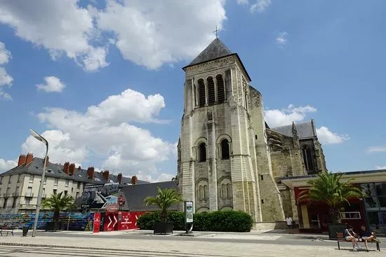 Basilique Saint-Julien