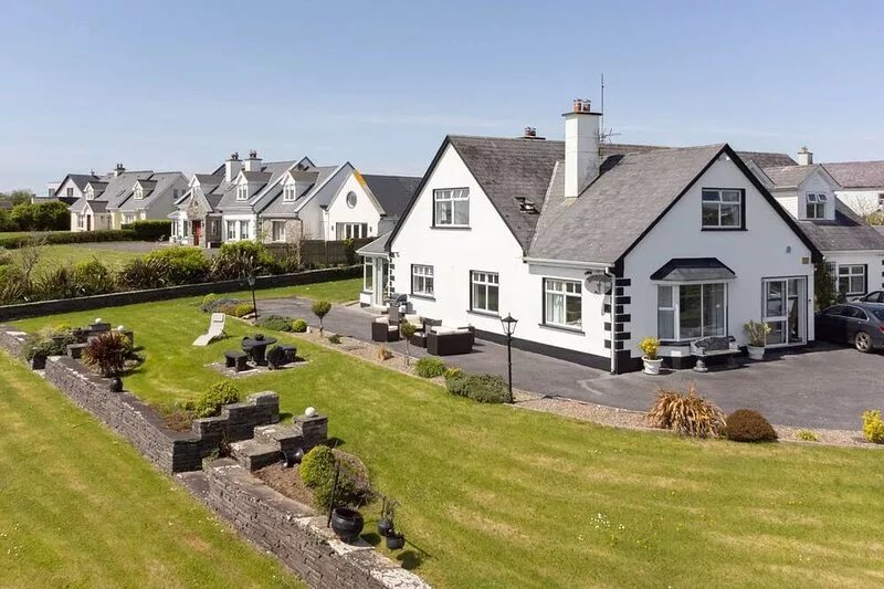 Sea Haven - Stunning Sea Views!