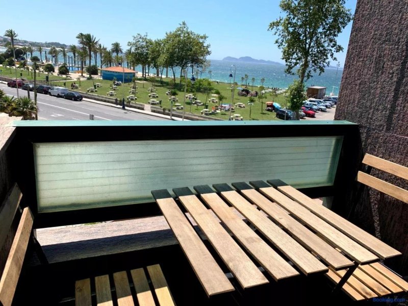 Apartamento En Playa De Samil