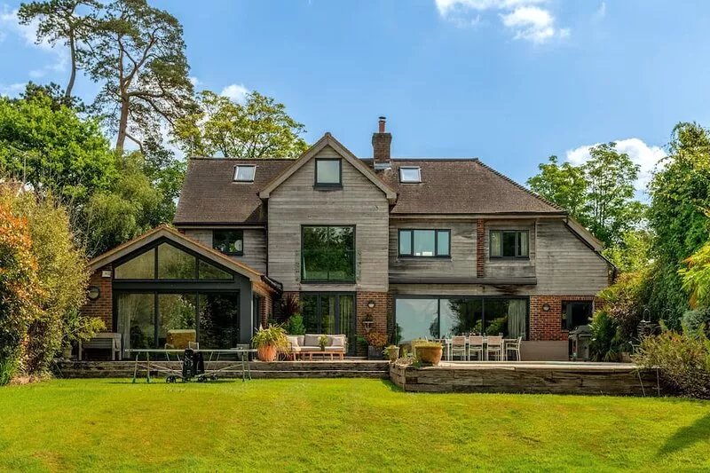 Modern countryside retreat with far reaching views of the South Downs!
