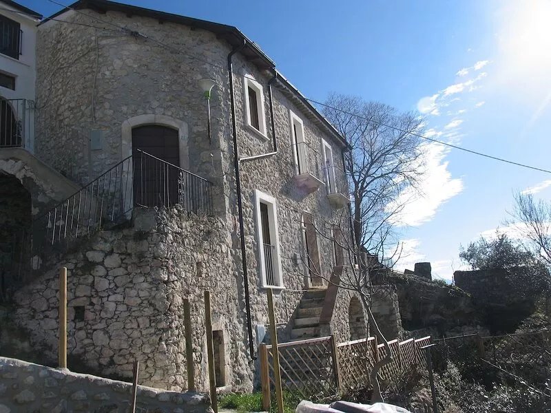 Beautiful stone house, high in the medieval mountain village of Roccacasale
