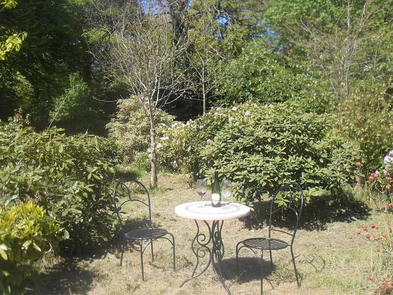 Cloverhill  Gate Lodge       Relax Refresh and Unwind  promises tranquillity