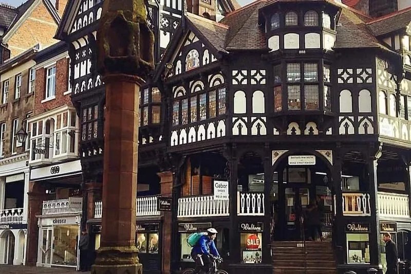 Pixie Terrace Chester-Fabulous Location within The City of Chester-Award winning