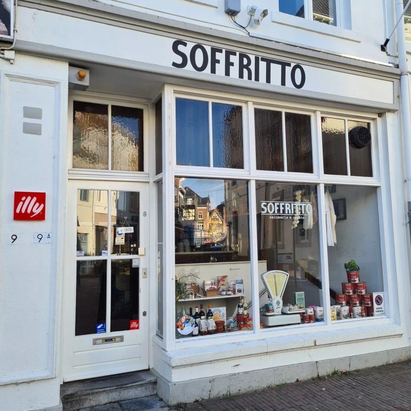 Soffritto, salumeria e cucina