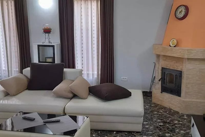 A nice and worm guest house to stay for a few days or more! Mountain View