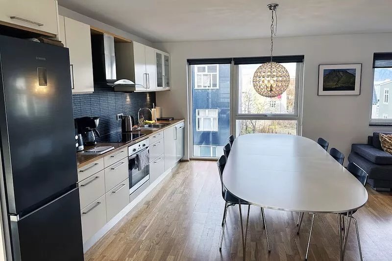 Perfectly located, very spacious 2 bedroom apartment in the heart of Reykjavik