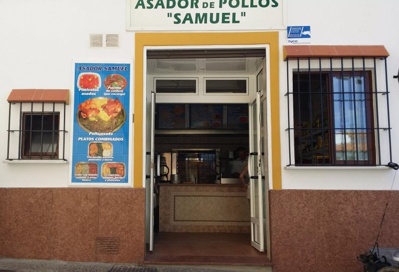 Asador de Pollos Samuel