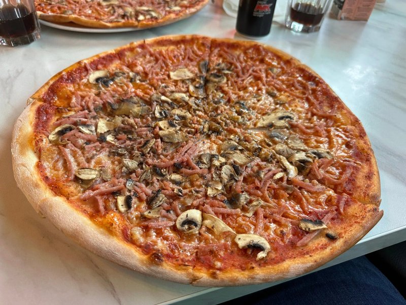 Pizzeria Athena