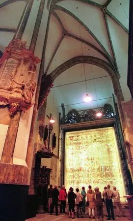 Museum  Kirche zum Heiligen Kreuz
