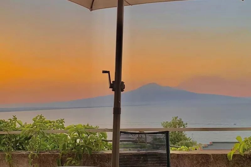Panoramic villa 100 mt from the sea two floors and terrace