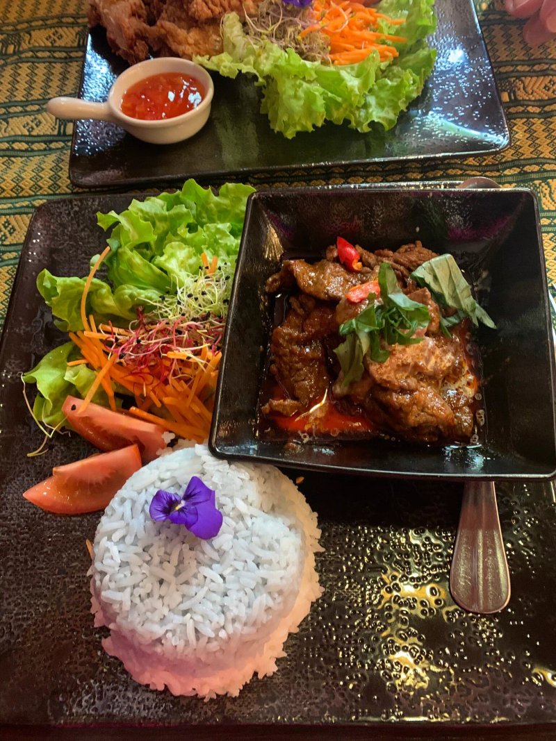 Petite Thai