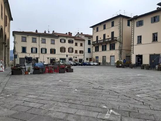 Piazza Tarlati