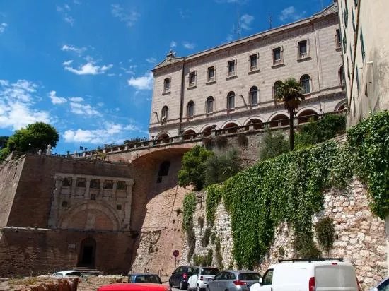 Landmarks & history