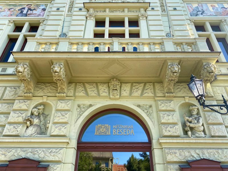 Mestanska Beseda