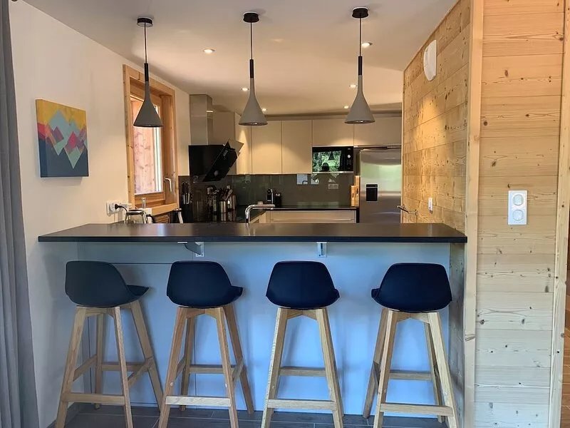 Luxury Self Catered Chalet with hot tub, Morzine-Avoriaz, Portes Du Soleil