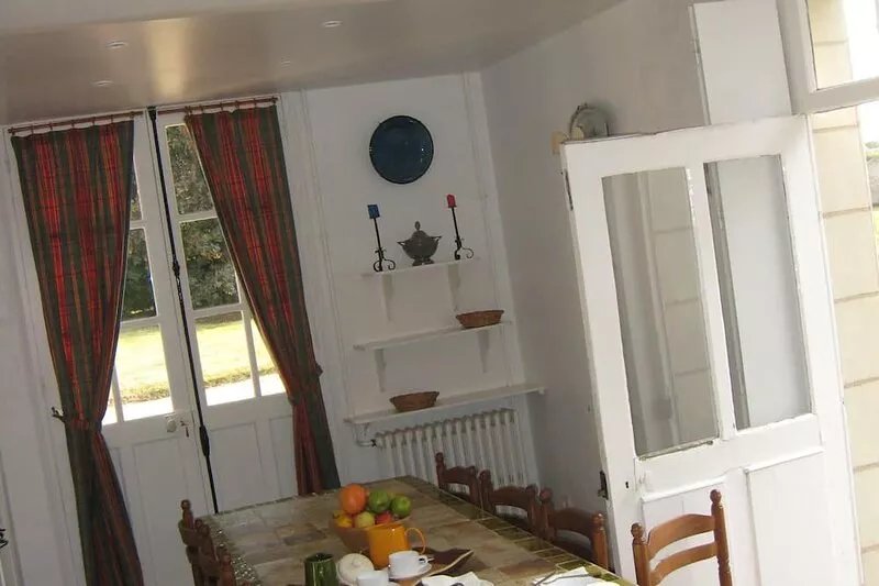 CASTLE for 10 personss with swimming pool in AMBOISE