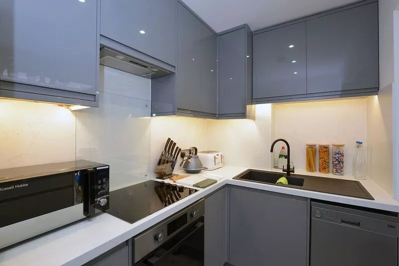 Outstanding modernised 3/4 double bedroomed house