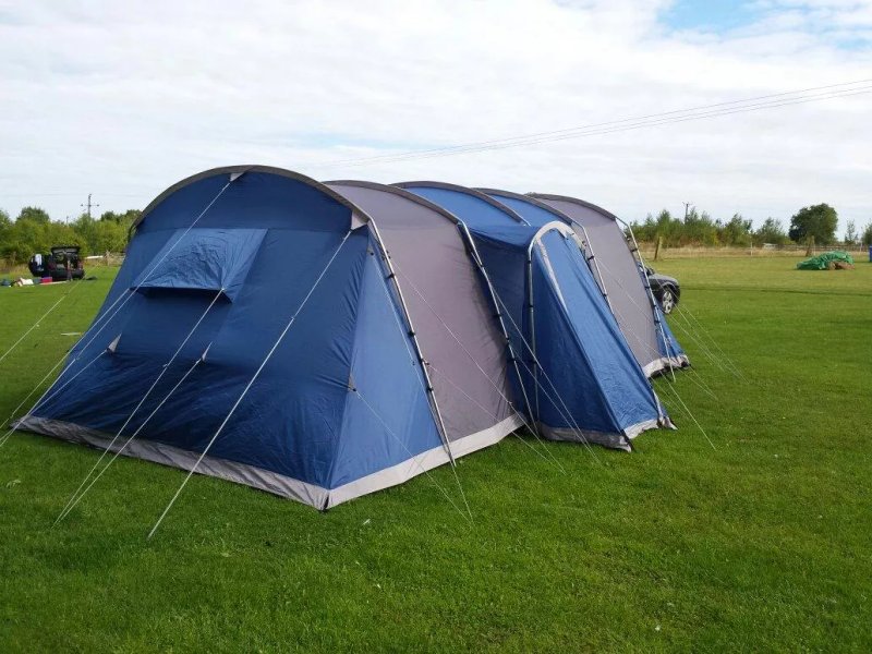 BobbyBees Caravan Site