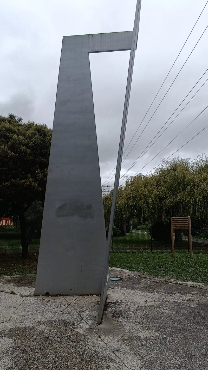 Escultura <xana De La Ventana>