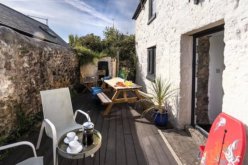 3 bedroom Cottage, top of Porthmeor Hill