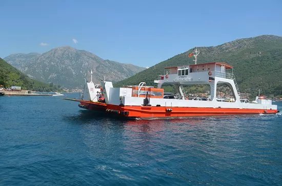 Ferry Kamenari-Lepetane