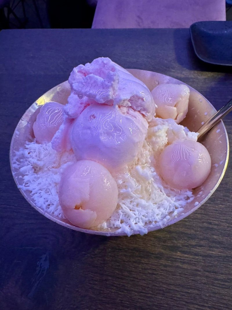 Man Nam Bar