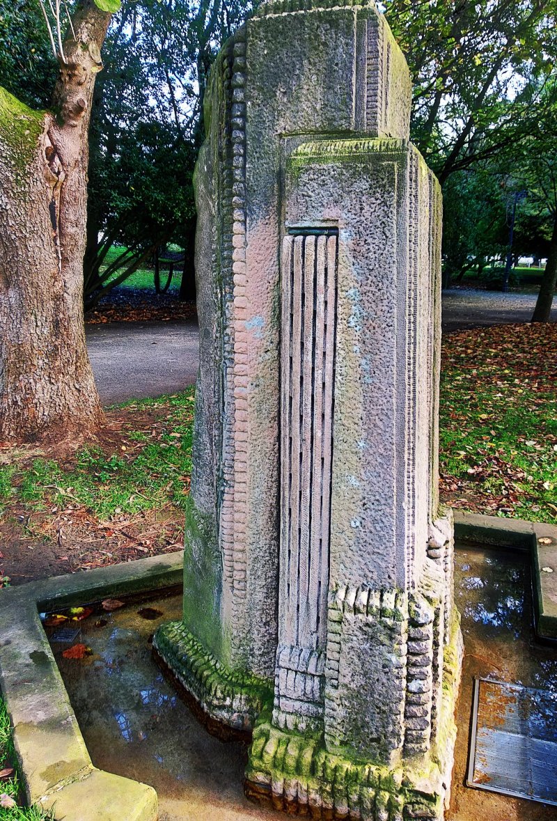 Monumento A Manuel Orueta