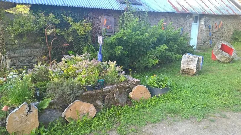 "Le Pré Bernavao" house for two to six people (Bernavaux)