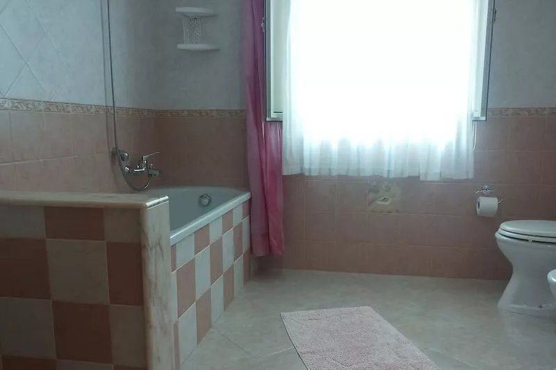 HOLIDAY HOUSE THE RED ROSE WI FI 200 mt FROM THE SEA PRICE!