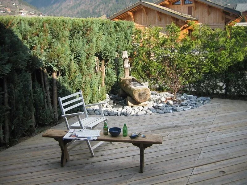 Central Morzine  3 bedroom Ski Chalet sleeps 9, self catering, quiet location