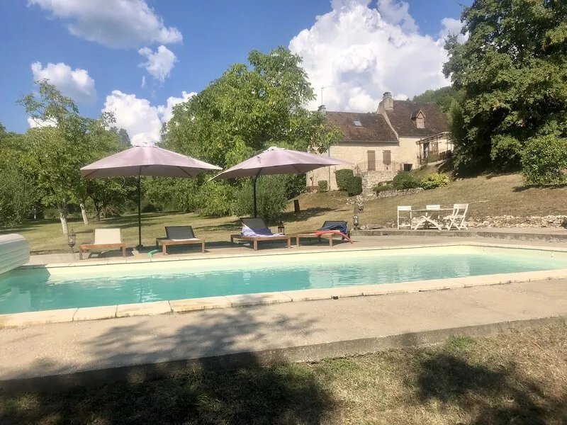 Holiday house with heated pool near Sarlat