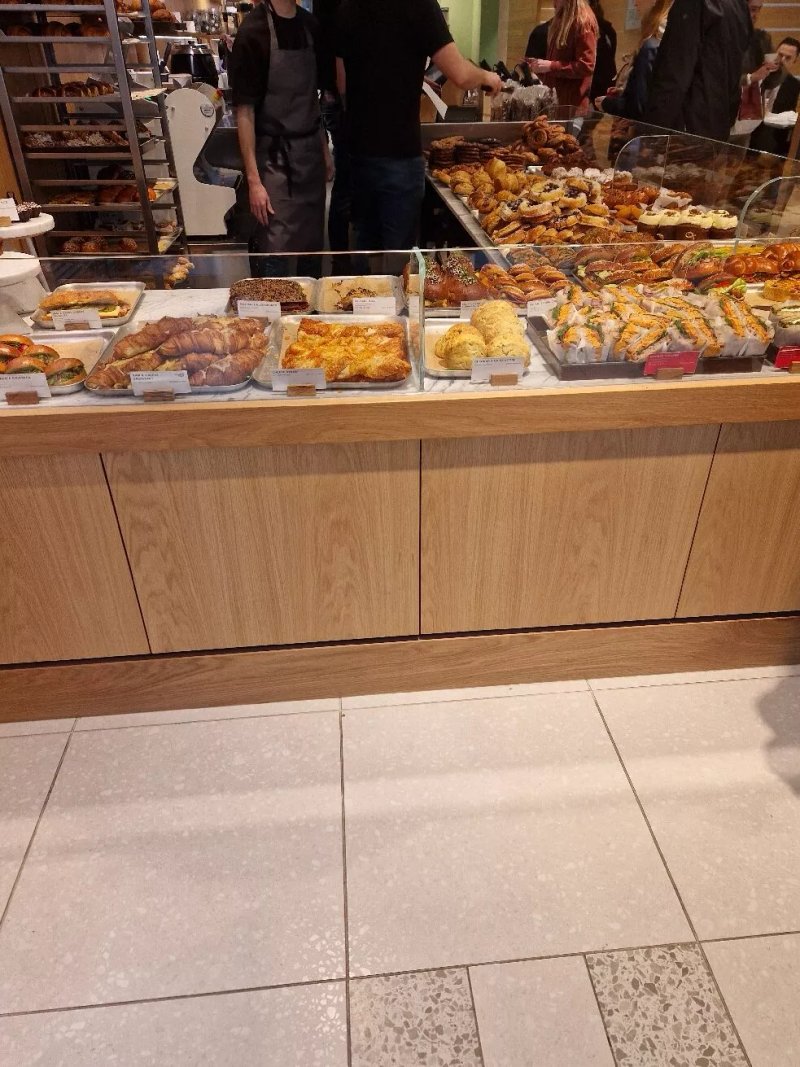 Gail's Bakery Liverpool Street Station