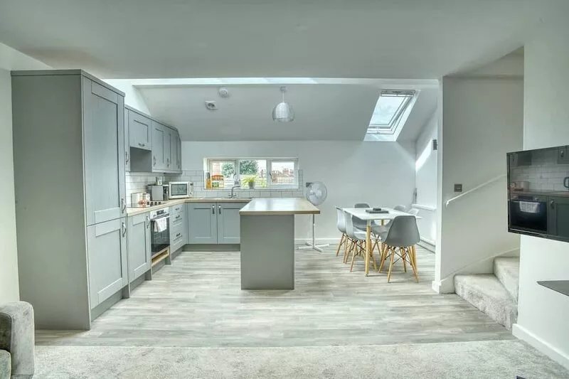 Pass the Keys | Motherby 6 · Town House with Free Parking