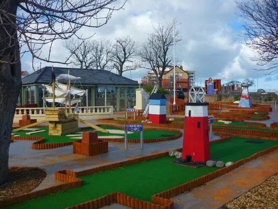 Rhos Fynach Mini Golf