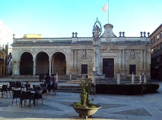 Monumento A La Virgen De La Asuncion