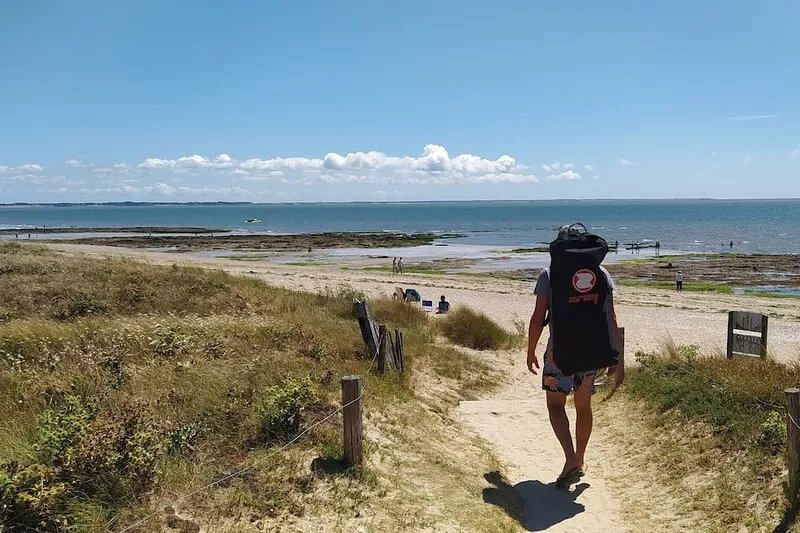 Beachfront apartment near the Gulf of Morbihan