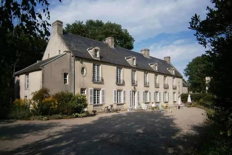 18th house with character, very comfortable