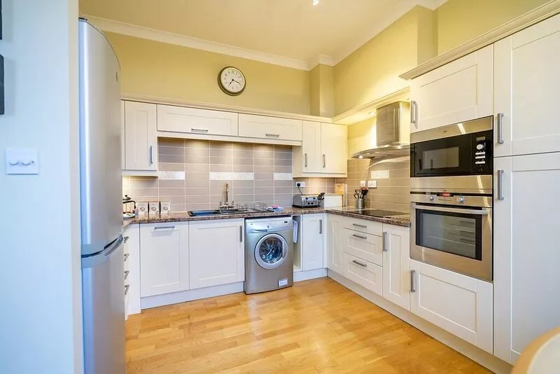 43 County House -  a family break that sleeps 5 guests  in 2 bedrooms