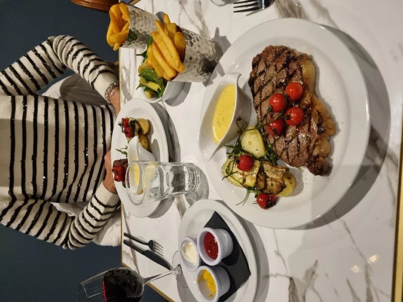 Azur Restaurant