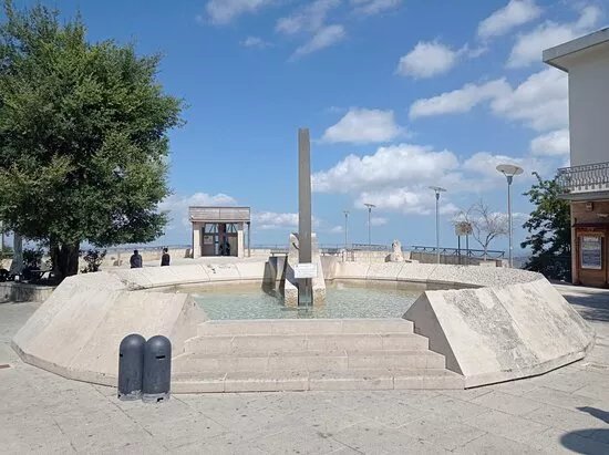 Fontana Gio Pomodoro