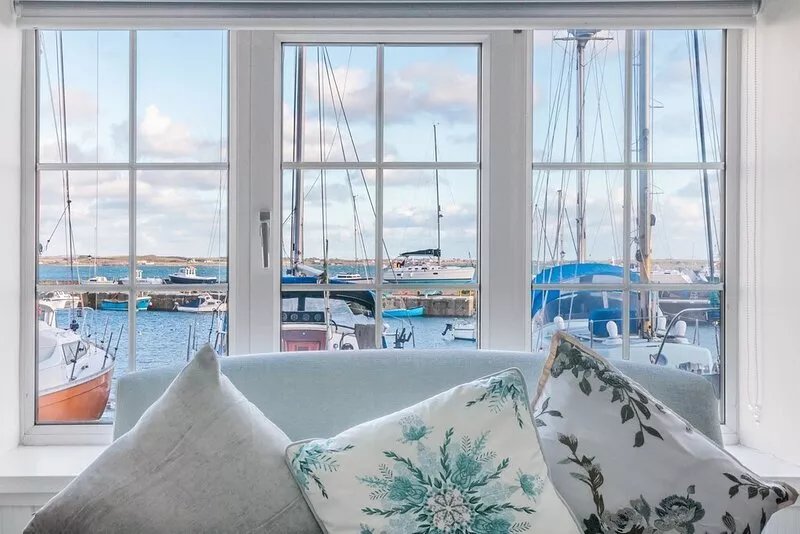 Quay Cottage -  a holiday cottage that sleeps 4 guests  in 2 bedrooms