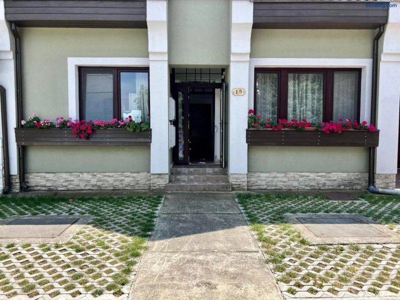 Orosz Apartmanhaz Gyula