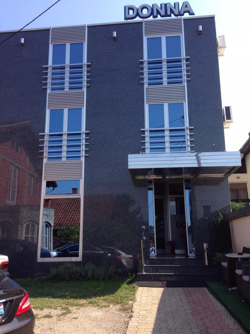 Donna Hotel