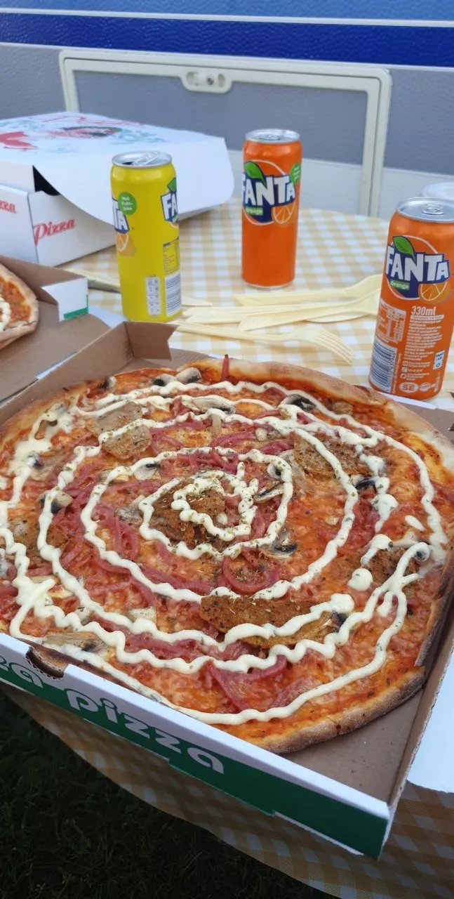 Viking Restaurant & Pizzeria