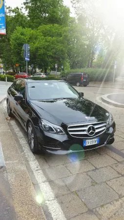 Black Milan Car di Samuel Manisi